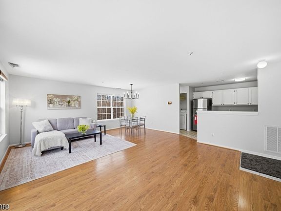 2nd image of 2903 Appleton Way