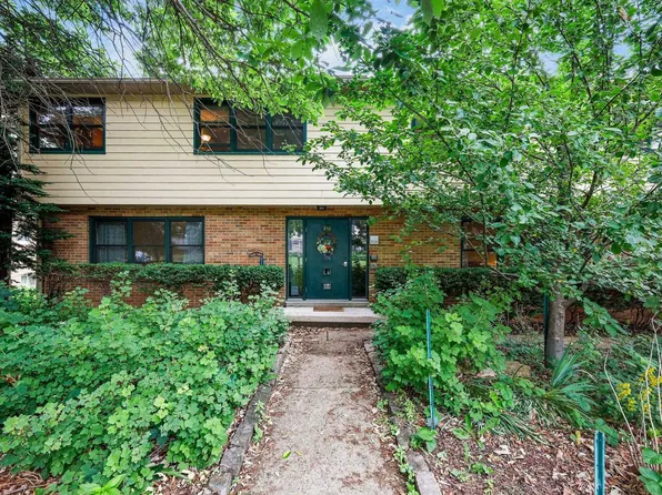 306 Palomino Ln, Madison, WI 53705