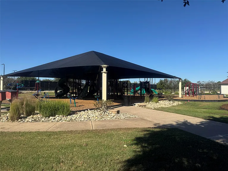 2827 Fair Chase Dr — Photo 45