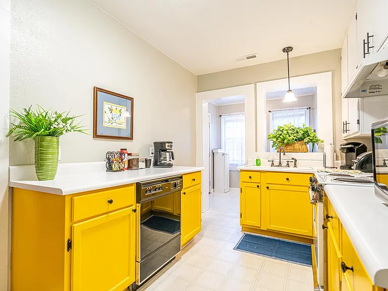 1300 Sparkman St SW — Photo 15