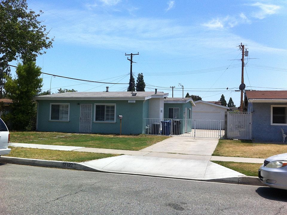 1st image of 12122 Lemming St