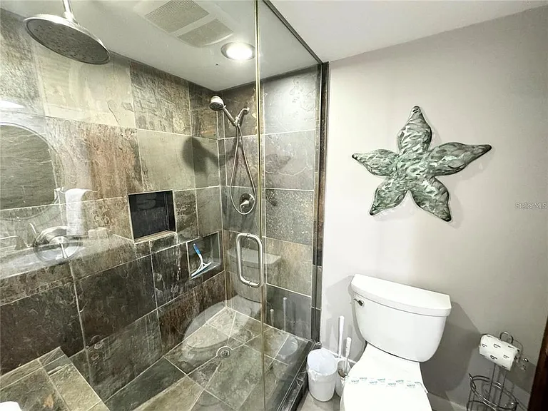 1255 Tarpon Center Dr #612 — Photo 8