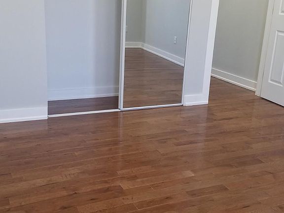 5th image of 4938 Lancaster Ave Floor 1