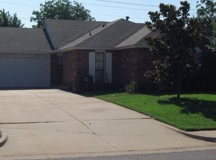 516 Firelane Rd, Edmond, OK 73003