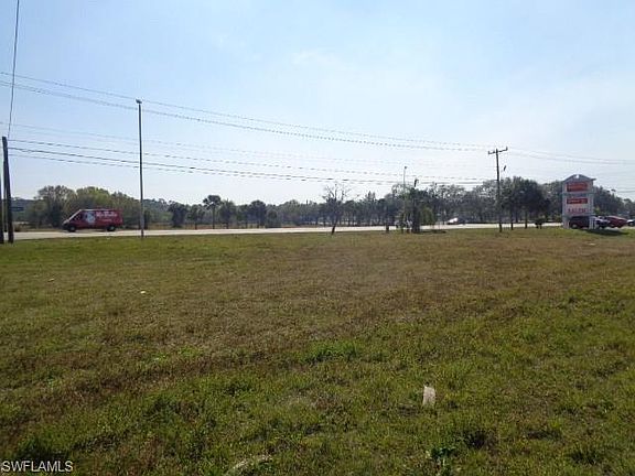 4th image of 13114 Palm Beach Blvd.