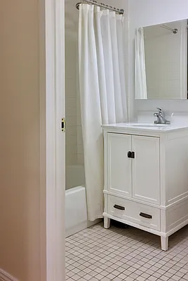 Rented by Corcoran | media 32