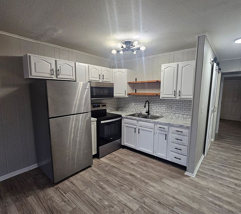 1st image of 33 Sunrise Ln #9
