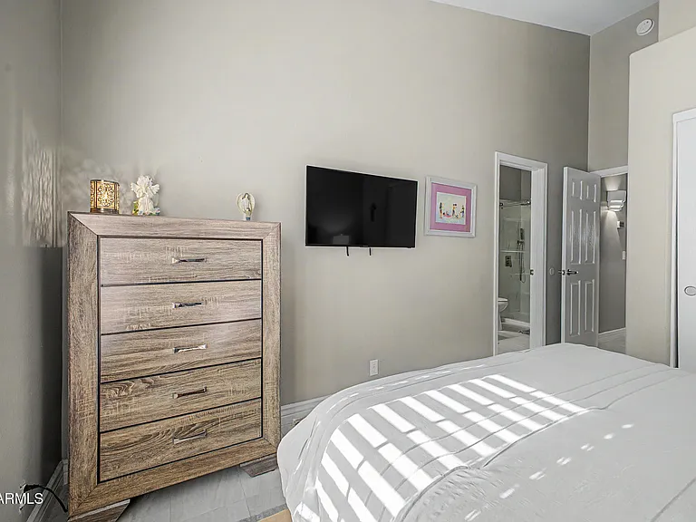 9026 W Escuda Dr — Photo 20