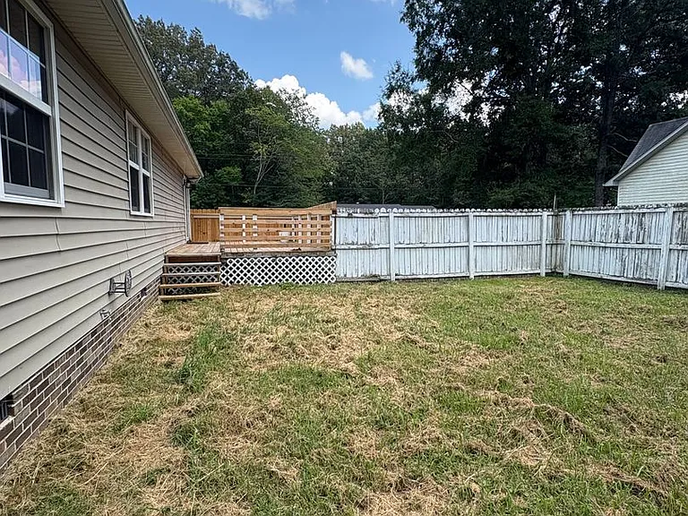 671 Circle Dr — Photo 28