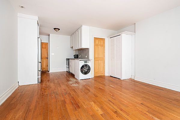 1st image of 234 W 112th St #1