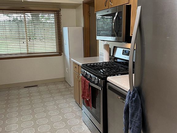 5th image of 7315 Englewood Dr