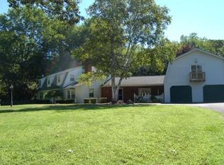 85 Millbury St, Grafton, MA 01519