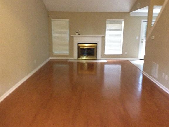 2nd image of 4905 N Bridges Dr