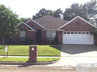 6406 Redstone Dr, Arlington, TX 76001