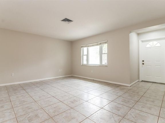 2nd image of 12056 93rd St