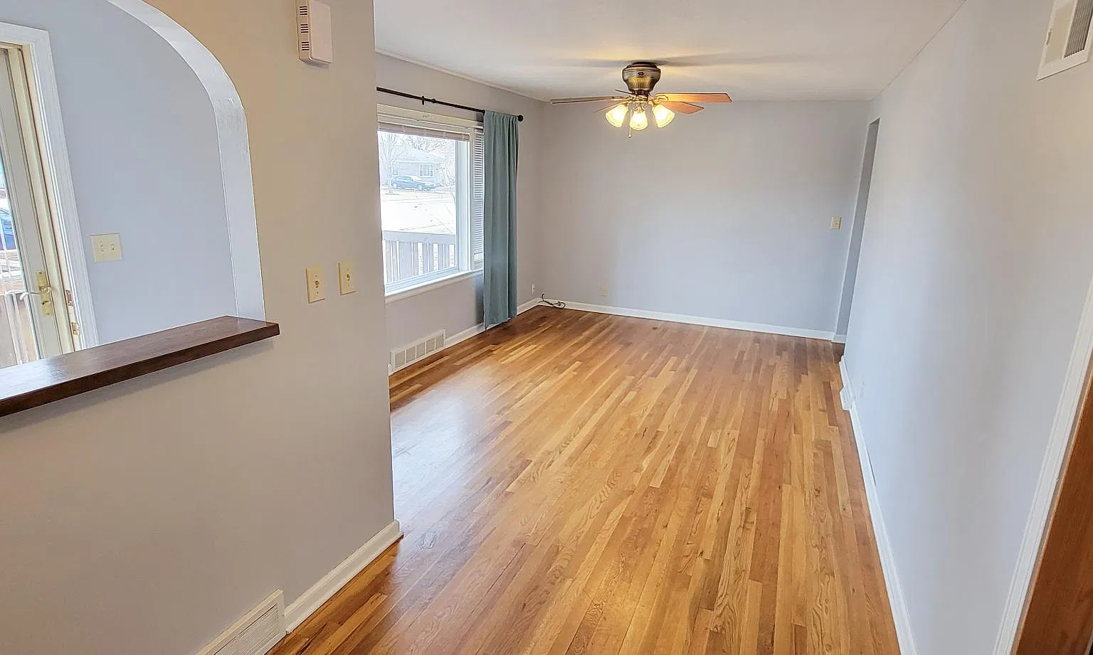 4 bed, 1265 sqft, $1,650 — Photo 2