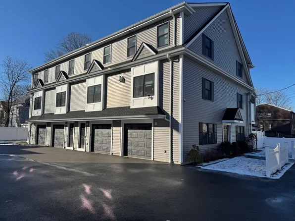 133 Ash St #3, Waltham, MA 02453