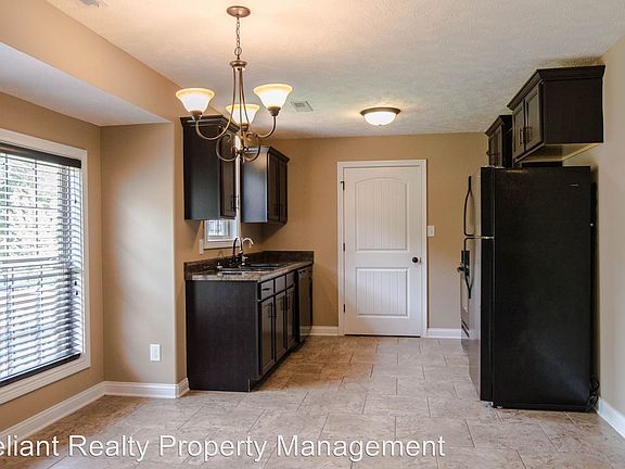 5th image of 2457 Andersonville Dr