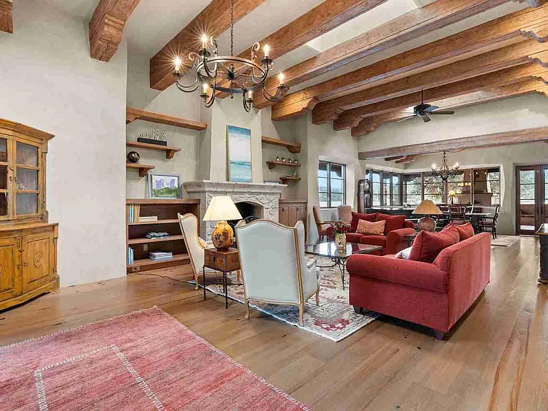 4 Primrose Cir — Photo 13