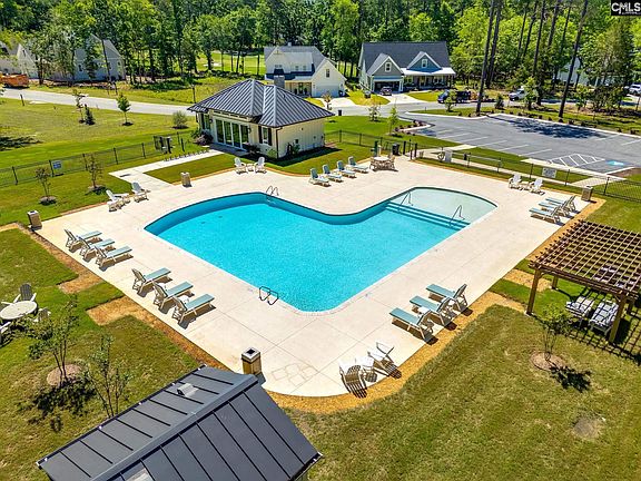 3rd image of 509 Misty Banks Dr #2