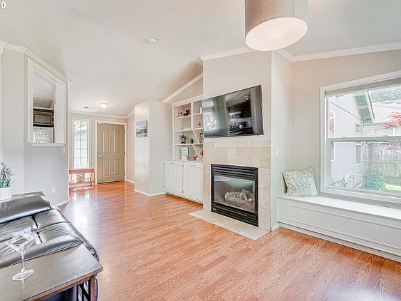 5th image of 2810 NE 158th Ave