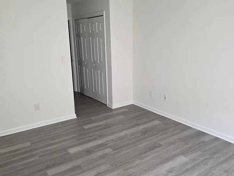 7925 Averette Hill Dr — Photo 10