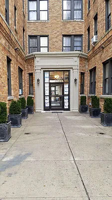 Rented by Bruma Realty LLC | media 30