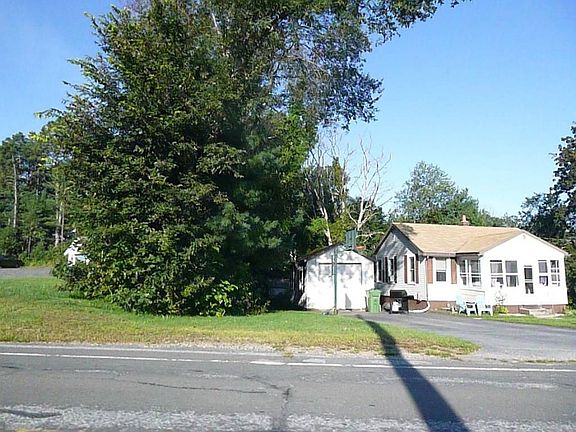 3rd image of 227 Blackstone St