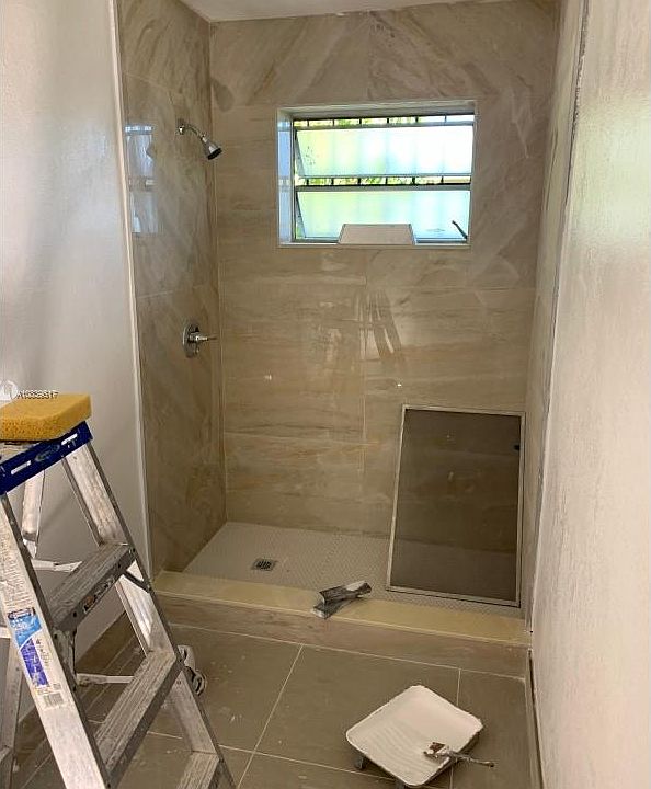 2nd image of 1519 NW 40th St #1519