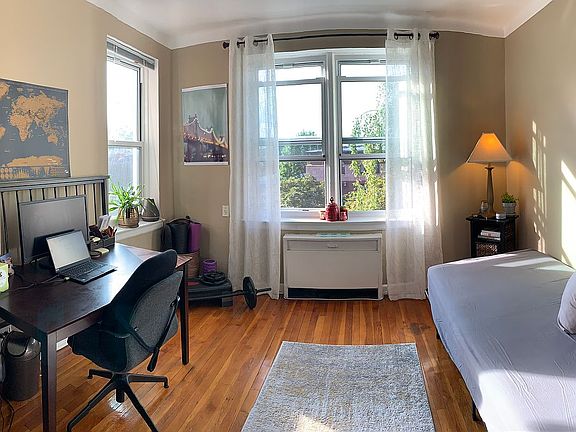 3rd image of 11020 71st Ave APT 418