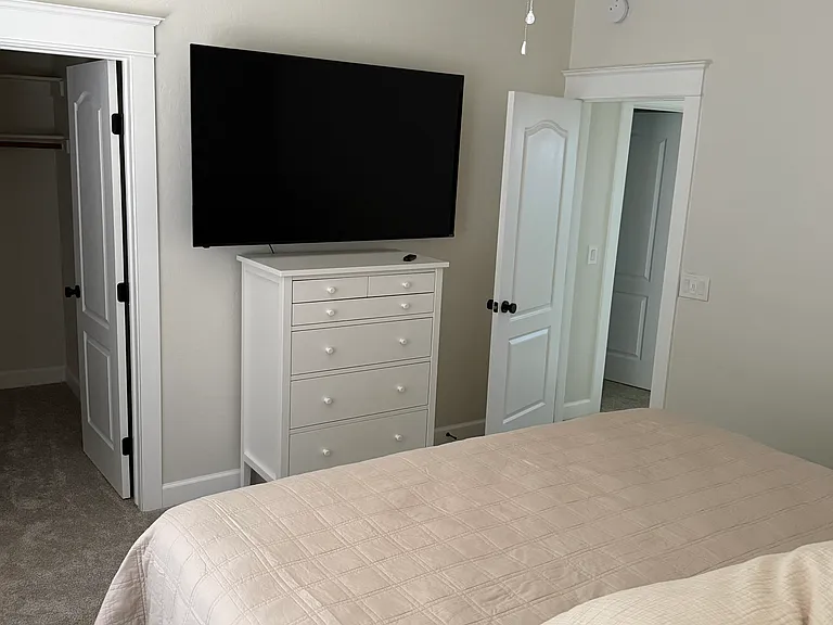 344 W Leah Ave — Photo 6