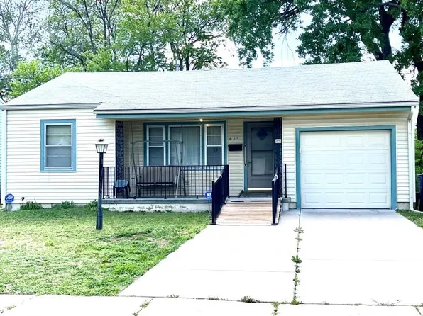 635 S Pinecrest St, Wichita, KS 67218