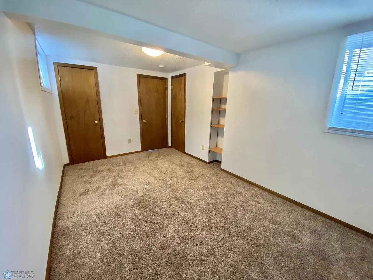 2 bed, 800 sqft, $1,025 — Photo 2