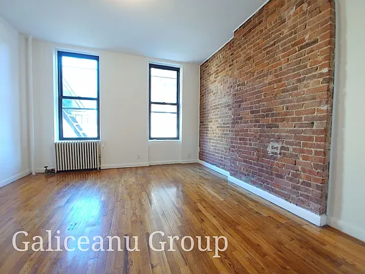 Rented by Lexington Real Estate Group | media 20