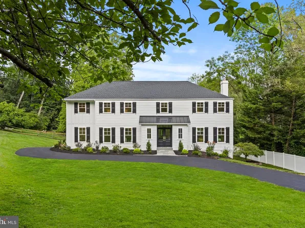 538 Camp Woods Cir, Villanova, PA 19085