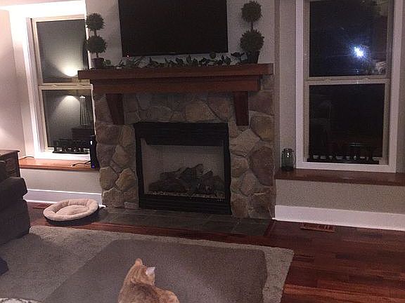 5th image of 6309 W Canterbury Dr NE