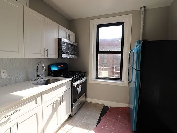 2nd image of 3340 Fort Independence St APT 3B