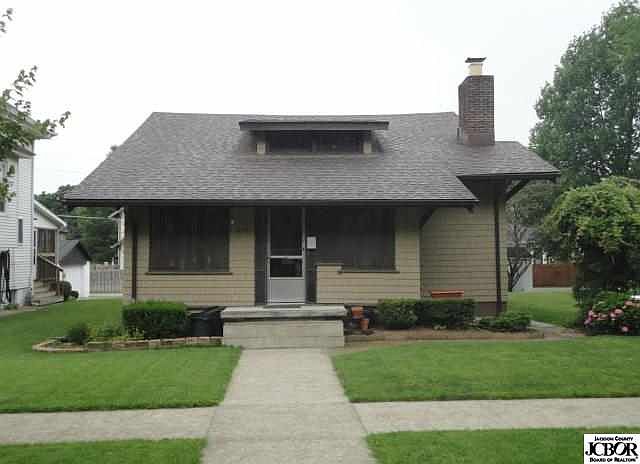 1st image of 633 N Poplar St