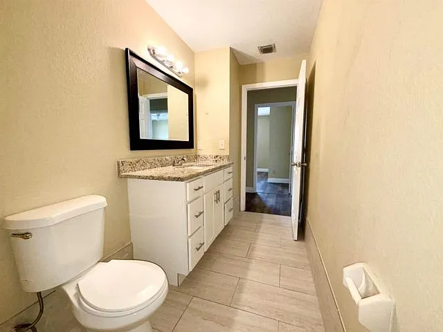13614 Yarmouth Ct — Photo 12