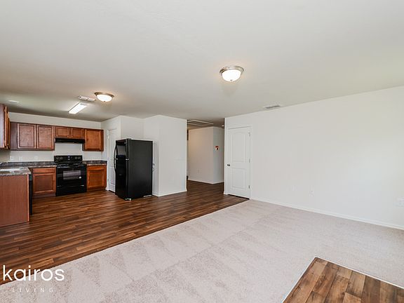 5th image of 3709 NE 13th Ave