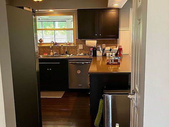 5th image of 969 Rayberta Dr