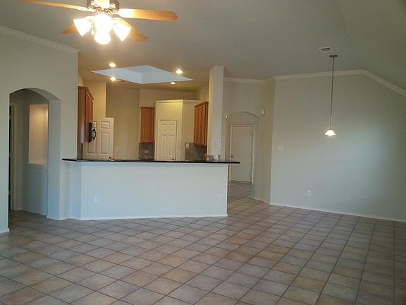 4th image of 3209 Melvin Dr