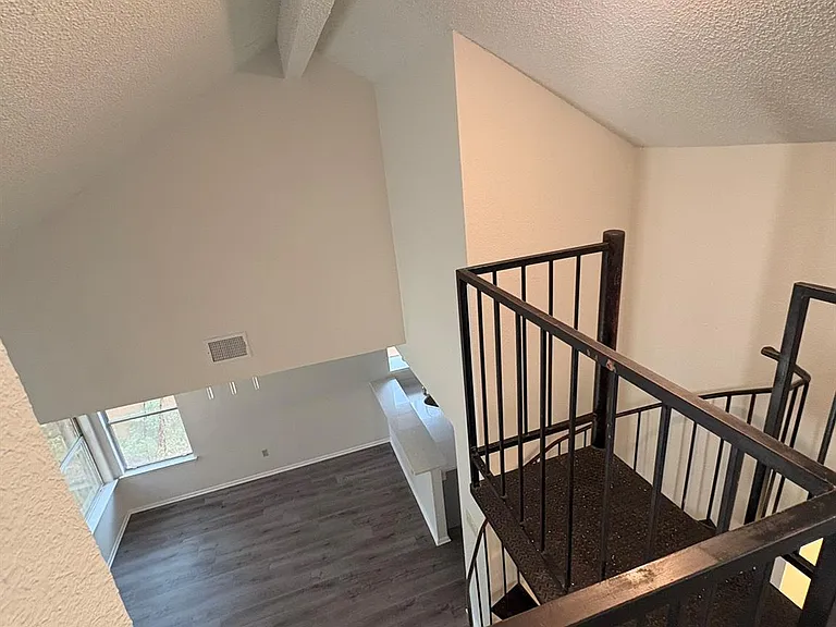 12406 Coronet St #B — Photo 17