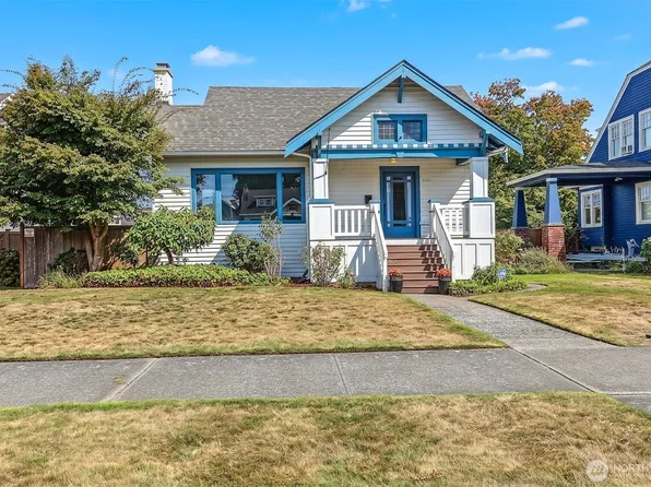 1010 Rucker Avenue, Everett, WA 98201