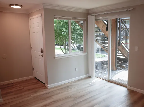 10824 NE 147th Ln Unit K-104, Bothell, WA 98011