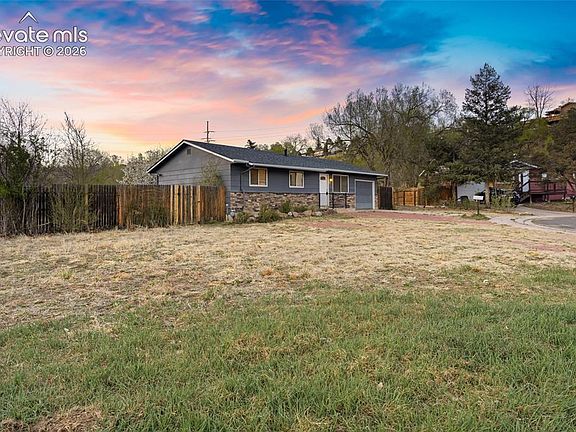 2nd image of 2436 Launcelot Ct