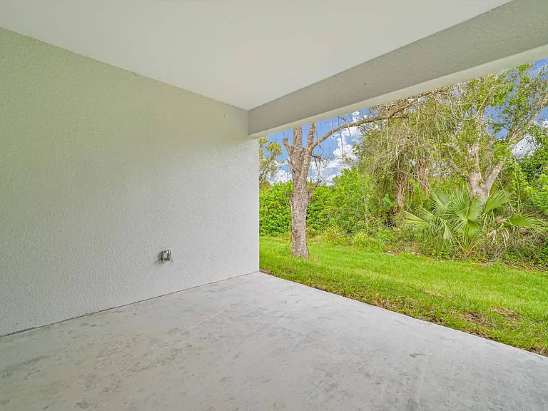 6076 Lacota Ave — Photo 18
