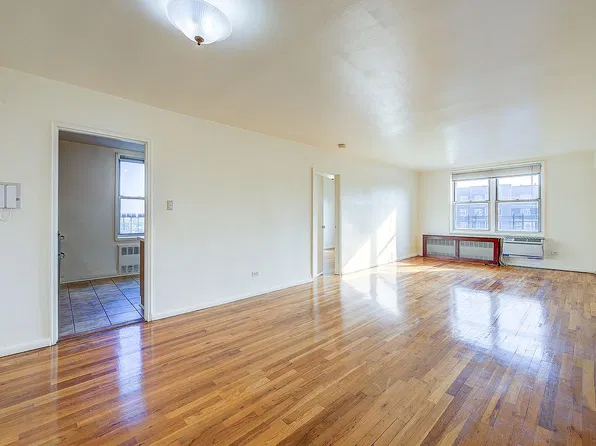 63-11 Queens Blvd #G-3, Woodside, NY 11377