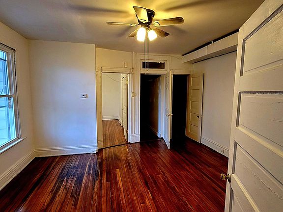2nd image of 1305 Oakwood Ave #2