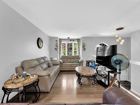 4th image of 2156 Dominion Blvd